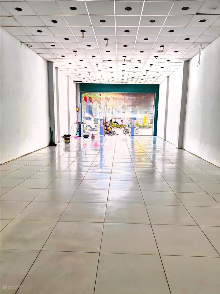 Mbkd mặt tiền đường phú lợi đối diện cổng chợ đầu mối hàng bông