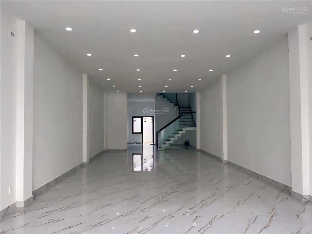 Mbkd  vp mặt tiền cmt8, thủ dầu một