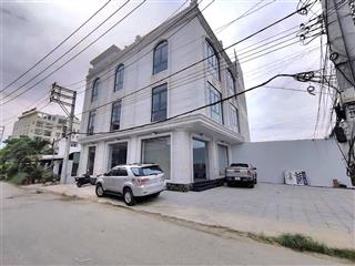 Mbkd  showroom  vp đẹp ngay trung tâm thành phố mới, bình dương