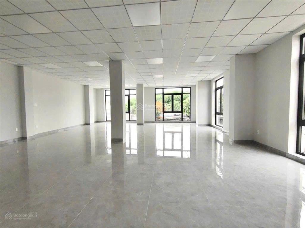 Mbkd  showroom  vp đẹp ngay trung tâm thành phố mới, bình dương