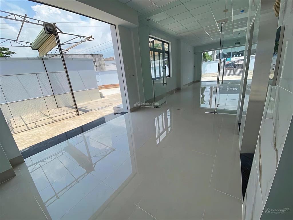 Tòa nhà 620m² mặt tiền đại lộ bình dương, thủ dầu một