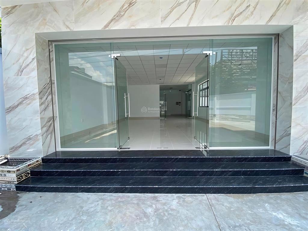 Tòa nhà 620m² mặt tiền đại lộ bình dương, thủ dầu một