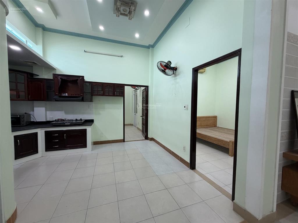 Căn góc 3 tầng 8 x 20m kdc phú hoà, thủ dầu một