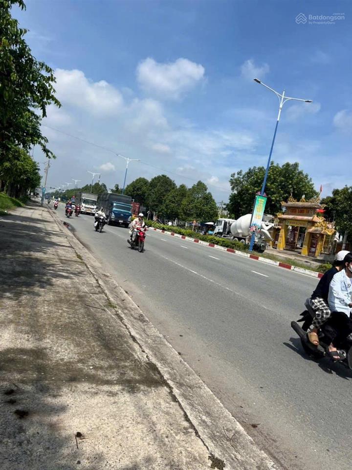 Mbkd  kho 10 x 30 mặt tiền huỳnh văn lũy, tp mới