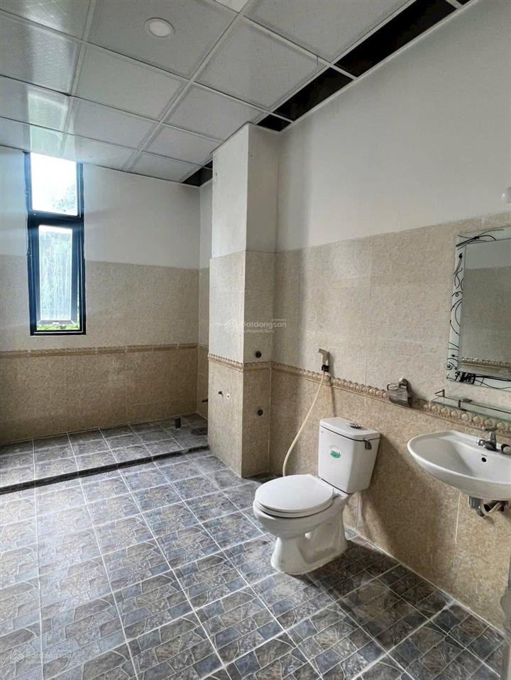 Nhà 1 trệt 4 lầu, 6pn 6wc mặt tiền lê lợi, tp mới