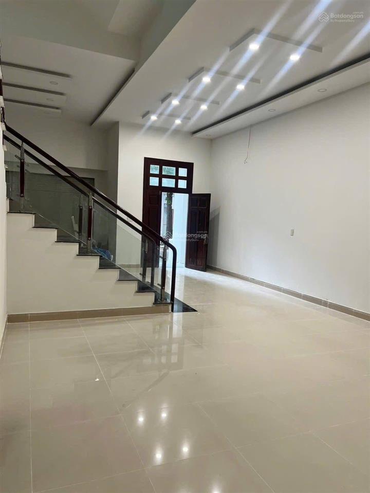 Nhà 1 trệt 4 lầu, 6pn 6wc mặt tiền lê lợi, tp mới