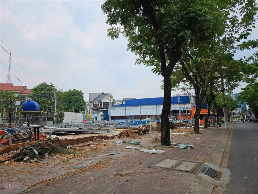 Mbkd 1.350m2, 3 mặt tiền trần bình trọng, phường tdm