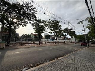 Mbkd 1.500m2, 3 mặt tiền trần bình trọng, phường tdm