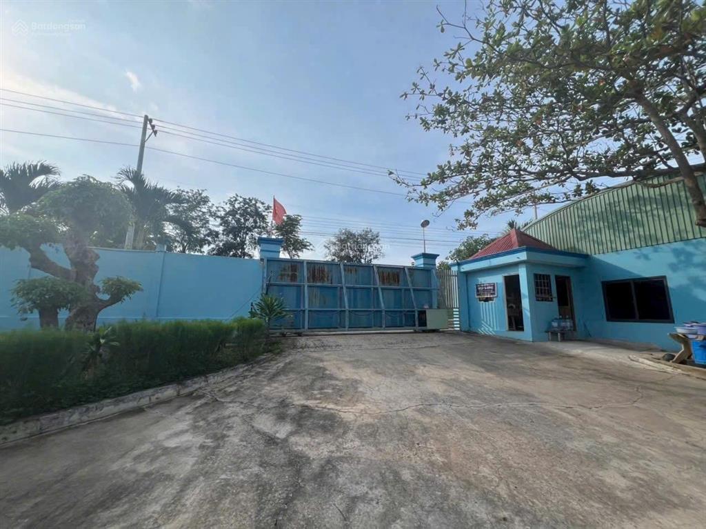Nhà xưởng 11.000m2 trong khuôn viên 16.800m2 đất cuốc, bắc tân uyên