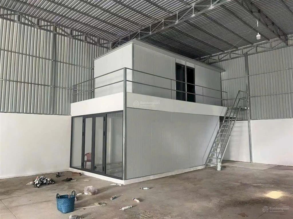 Kho  xưởng 450m2 có văn phòng ngay tpm