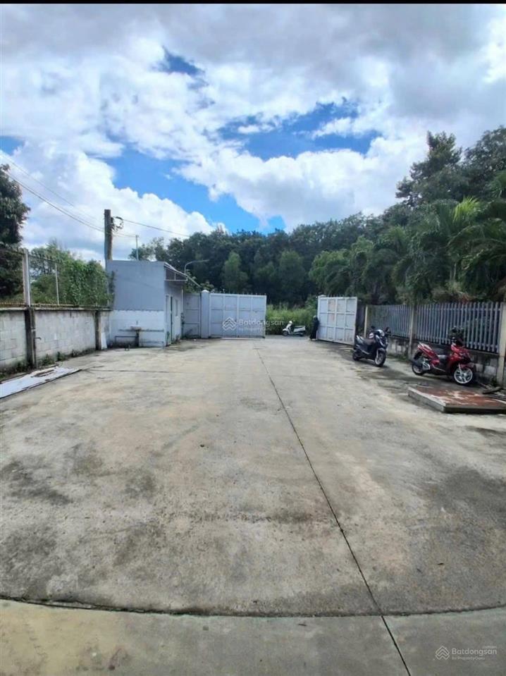 Kho xưởng định hòa 600m², khuôn viên 800m²