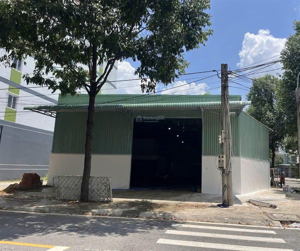 Kho  xưởng lô góc 450m² ngay trung tâm tp
