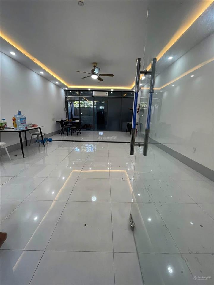Mbkd vị trí đẹp mặt tiền thích quảng đức