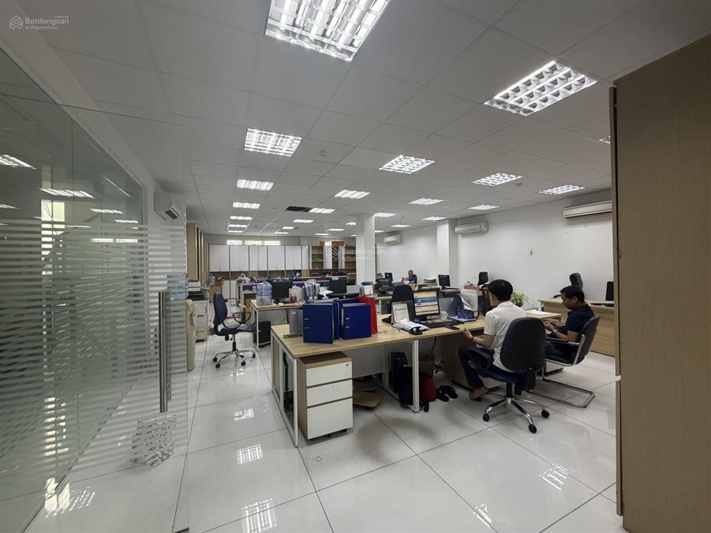 Tòa nhà 1.350m2 mặt tiền đại lộ bình dương ngay becamex tower