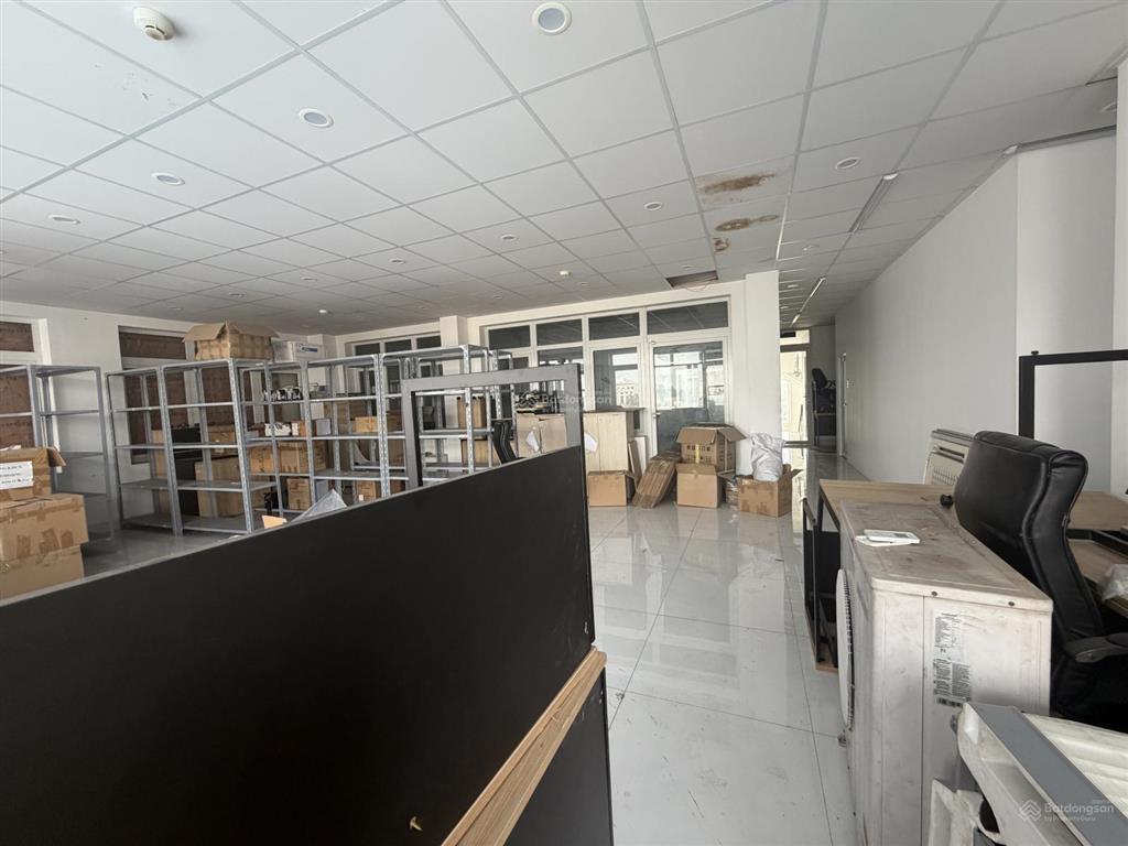 Tòa nhà 1.350m2 mặt tiền đại lộ bình dương ngay becamex tower