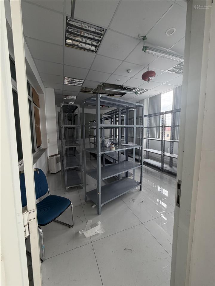 Tòa nhà 1.350m2 mặt tiền đại lộ bình dương ngay becamex tower