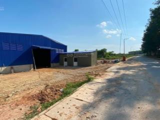 Xưởng 2.100m2 khuôn viên 2.500m2 đất cuốc, tân uyên