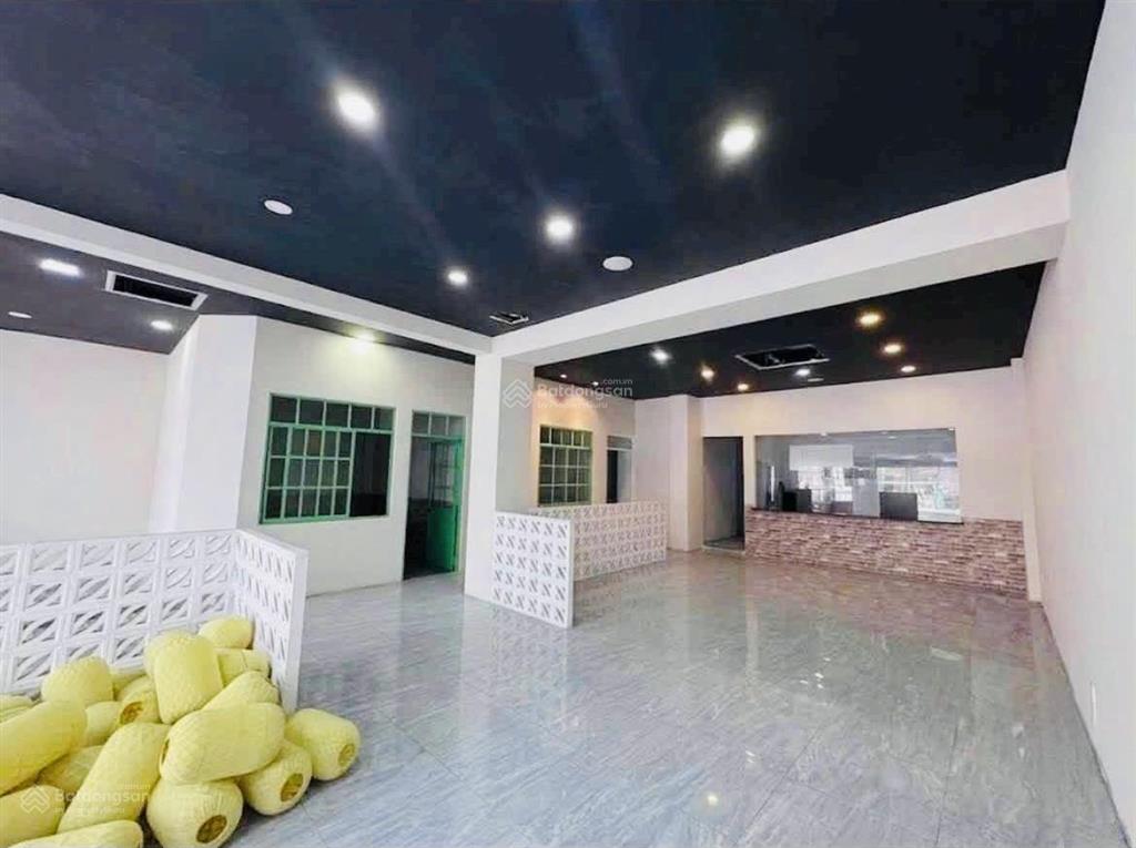 Mbkd 10 x 20 mặt tiền hoàng văn thụ, kdc chánh nghĩa
