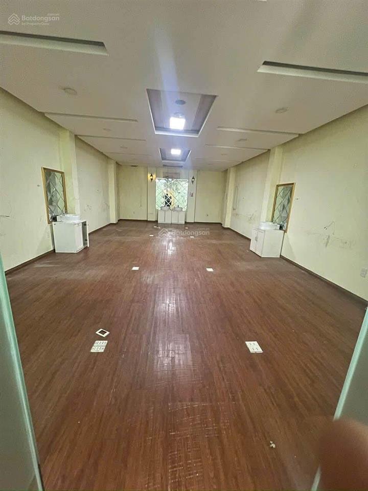 Tòa nhà 5 tầng mặt tiền 30/4 ngay becamex tower