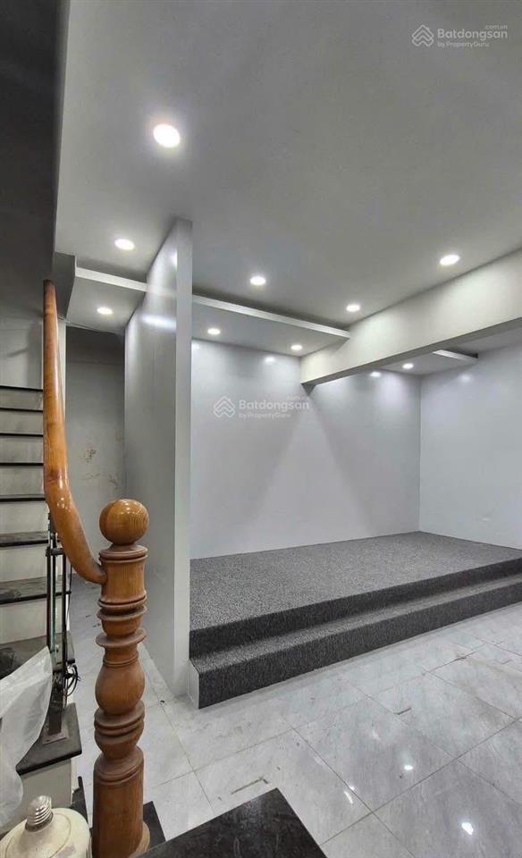 Mbkd  văn phòng ngay vòng xoay hiệp thành 3
