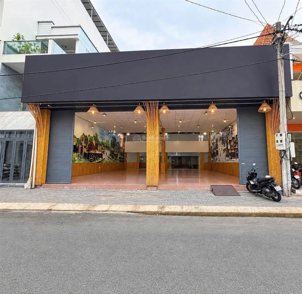 Mbkd 12x26 ngay ngã 6  chợ thủ dầu một