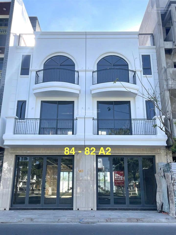 Bán nhà phố vcn phước long 2 đối diện công viên giá chỉ hơn 10tỷ