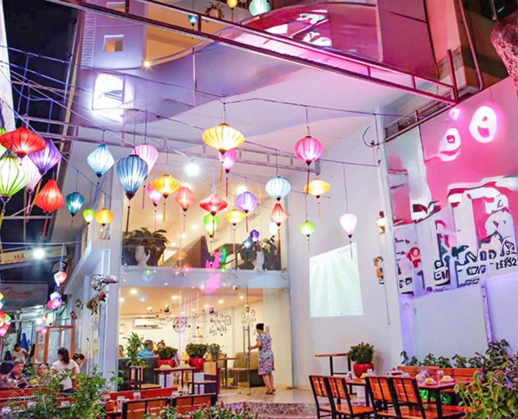 Cho thuê góc 2mt sư vạn hạnh, đối diện an đông plaza 5,5x20m 4 tầng