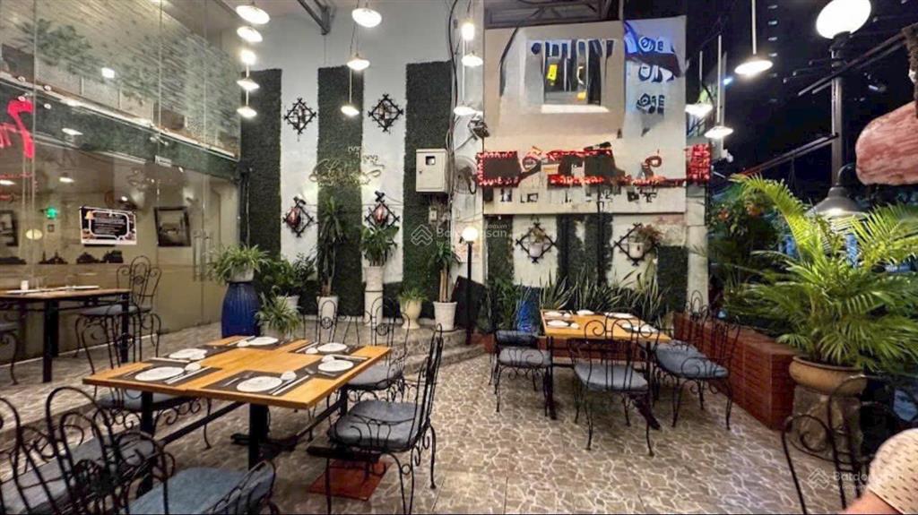 Cho thuê góc 2mt sư vạn hạnh, đối diện an đông plaza 5,5x20m 4 tầng