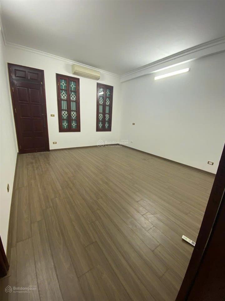 Giá cho thuê 16,5 triệu  nguyên căn nguyễn cảnh dị  đại kim, dt 52m2*4t, oto đỗ cửa, vp, gia đình