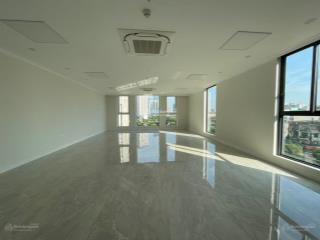 Tôi cần cho thuê nhà lk nguyễn trãi  thanh xuân, dt 100m*5.5 tầng, thông sàn, thang máy giá 55tr