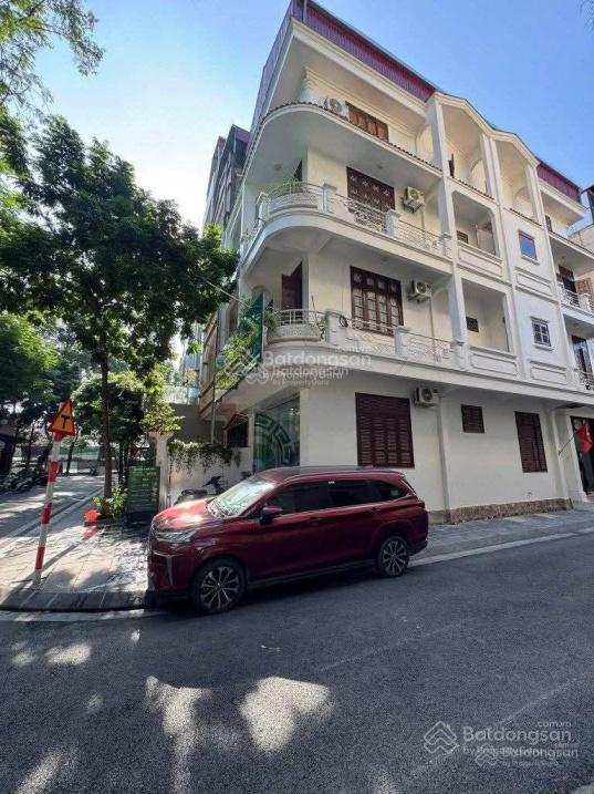 Cho thuê nhà trong khu đô thị định công  gần bv bưu điện, đường 2.5, nhà 4 tầng, giá thuê 18tr/th
