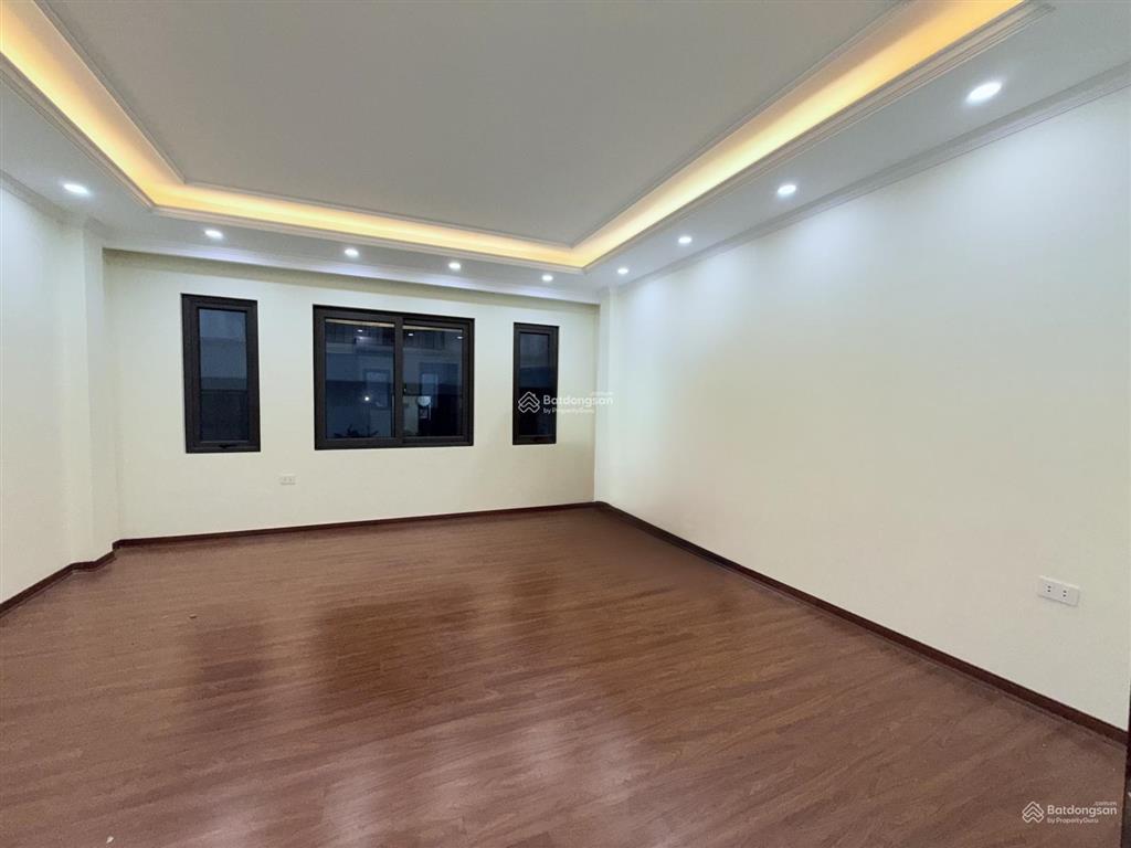 Cho thuê nhà nguyên căn ngõ trường chinh  tôn thất tùng, vị trí thoáng, nhà mới đẹp, giá 27tr/th