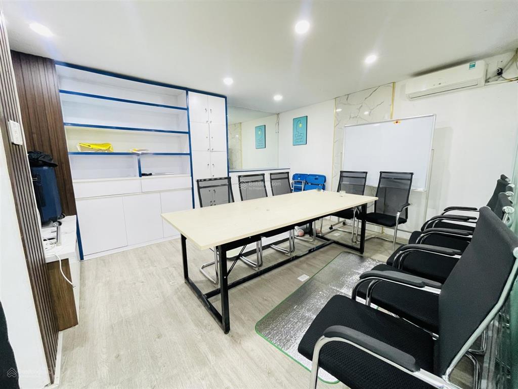 Cho thuê nhà lk khu đt định công, thang máy, dt 80m*5.5 tầng, oto xe tải đỗ ngày đêm, giá 35tr