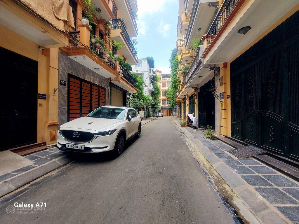 Cho thuê nhà định công, ngay gần đường 2.5  tân mai  giải phóng, dt 70m*4 tầng, giá 23tr