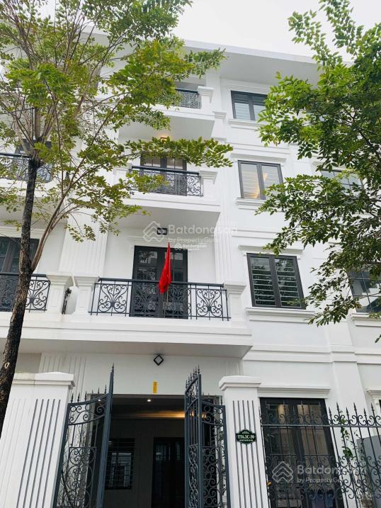 Cho thuê nhà liền kề khu đô thị định công  ô tô đỗ cửa ngày đêm, dt 90m*4 tầng, giá thuê 25tr/th