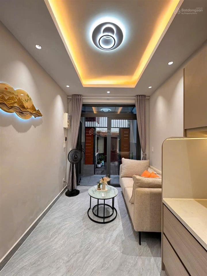 Sát mặt tiền phan đình phùng , chỉ 4,69 tỷ