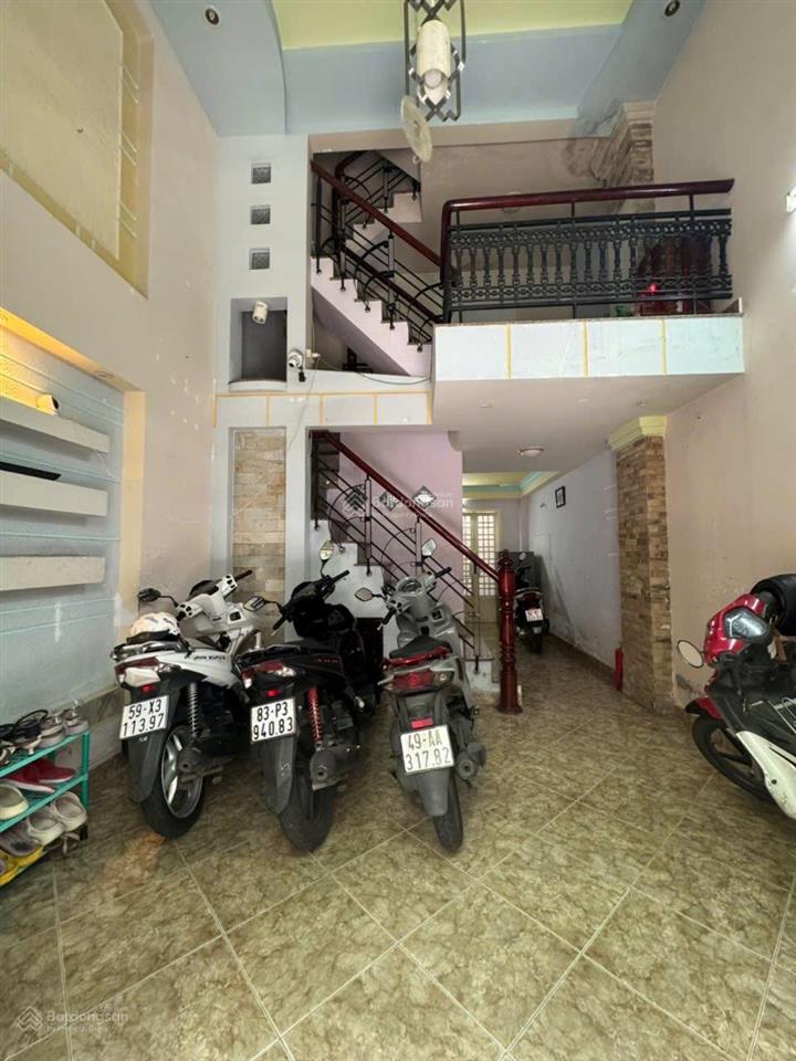 37m2 hẻm sạch 5 tầng gồm 5pn 5wc chỉ 7,9 tỷ nguyễn đình chính  phú nhuận