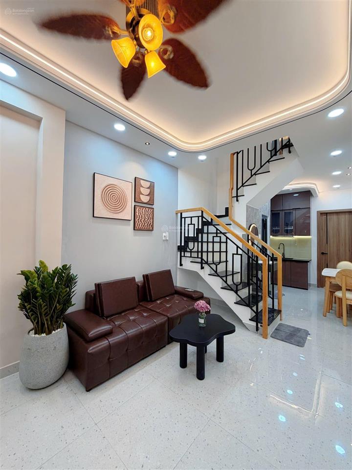 Sát mặt tiền cô giang p2 phú nhuận , 41m2 chỉ 6,35 tỷ