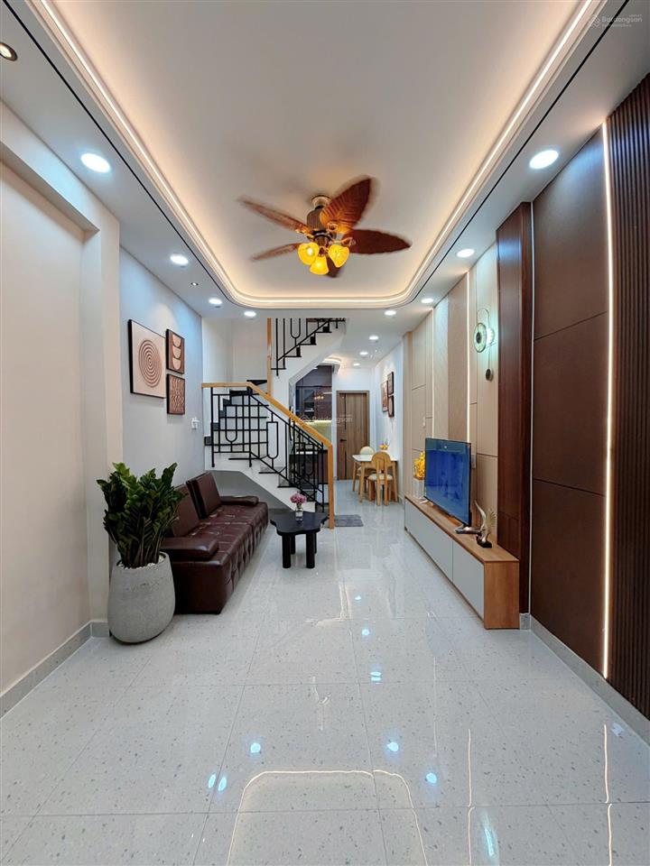 Sát mặt tiền cô giang p2 phú nhuận , 41m2 chỉ 6,35 tỷ