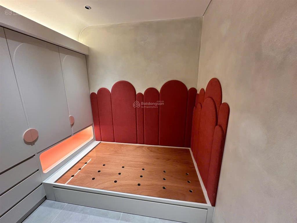 Bán penthouse sora gardens 2, 140m2, 3pn, nội thất đầy đủ. giá bán 11 tỷ vnd