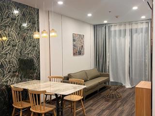 Cho thuê chung cư c  sky view, 2pn, 2wc. nội thất mới. giá thuê 12tr vnd/ tháng (chưa gồm pql)