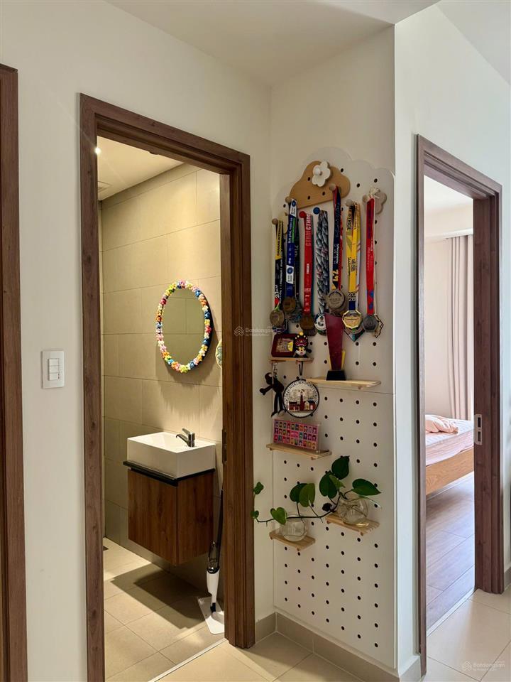 Cho thuê chung cư the glory, 61m2, 2pn, 1wc. nội thất đầy đủ. giá thuê 15tr/tháng (gồm pql)