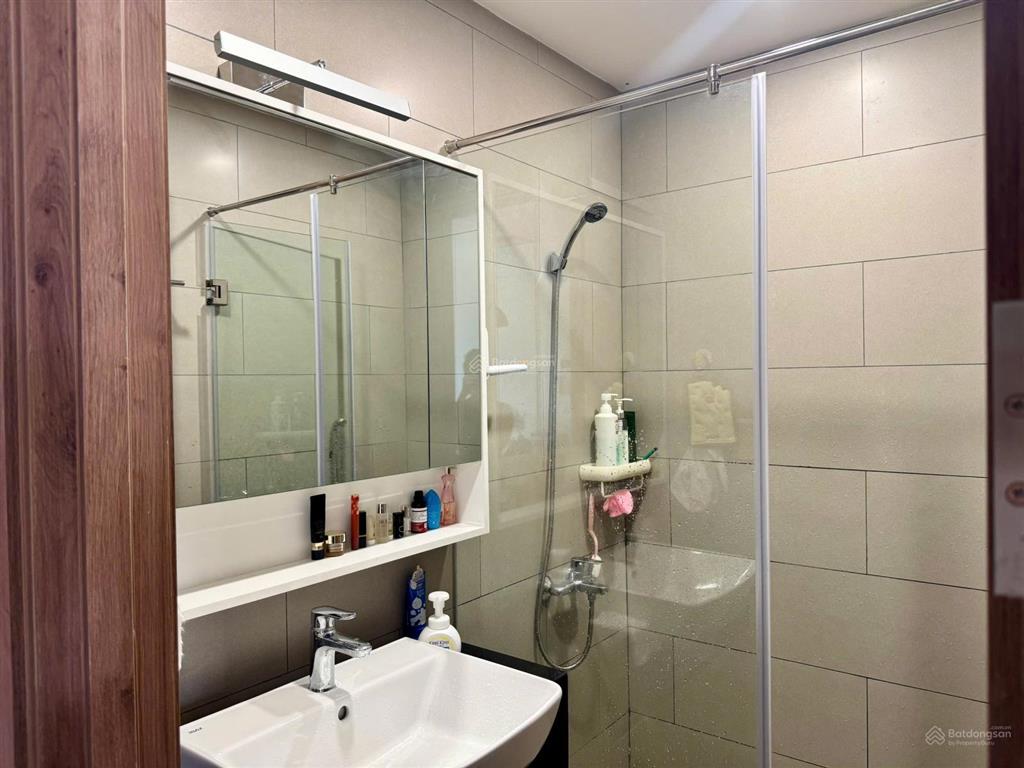 Cho thuê chung cư the glory, 61m2, 2pn, 1wc. nội thất đầy đủ. giá thuê 15tr/tháng (gồm pql)