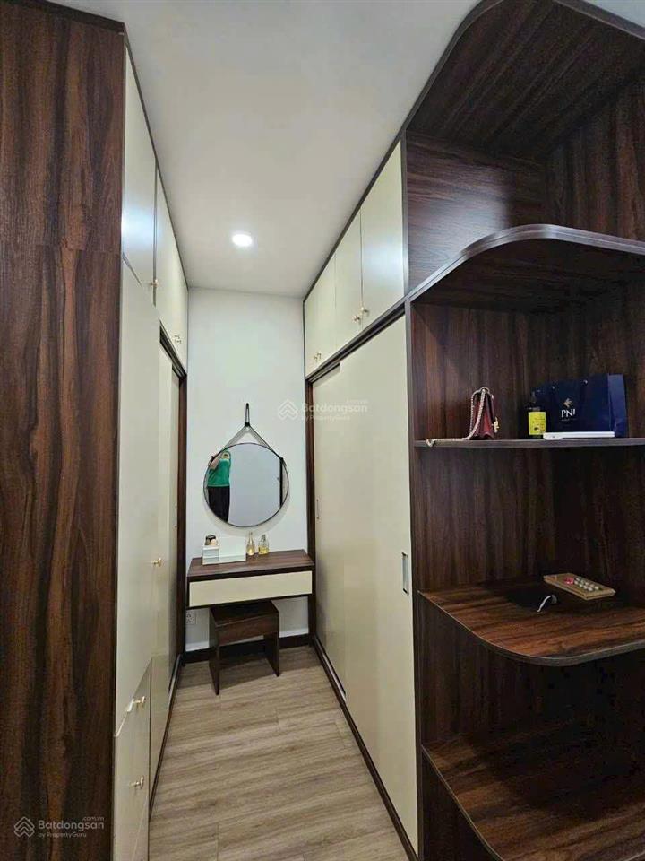 Cho thuê chung cư c  sky view, 2pn, 2wc. nội thất mới. giá thuê 9tr vnd/ tháng (chưa gồm pql)