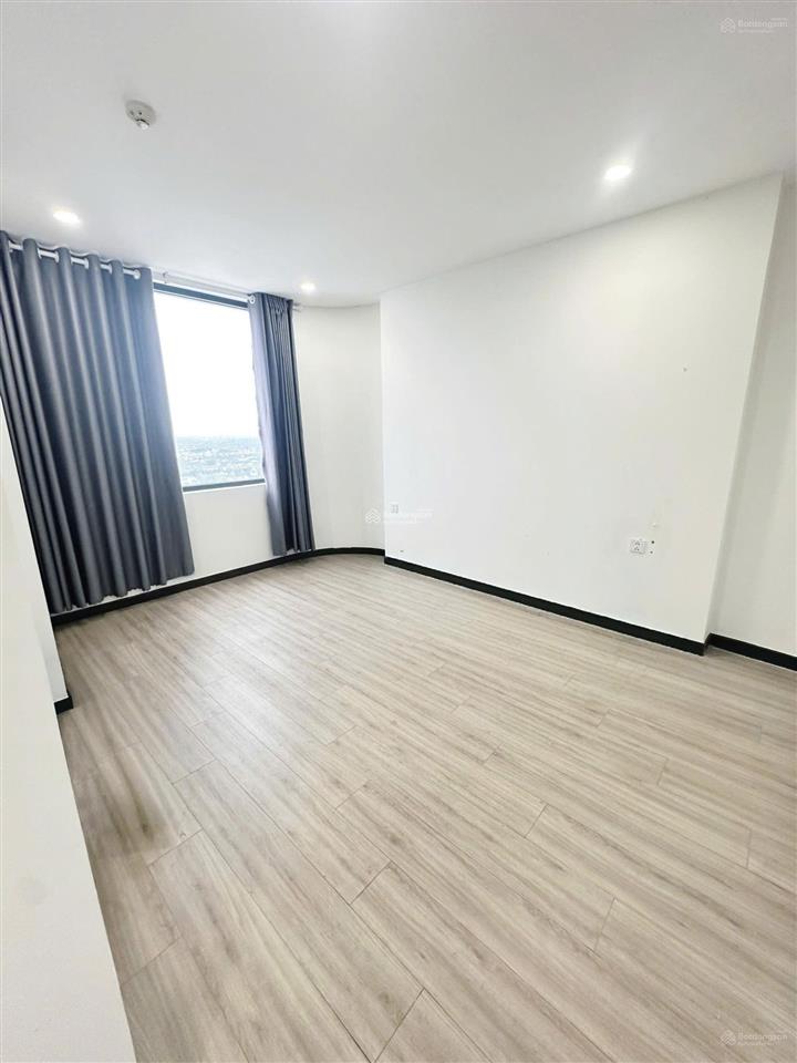 Bán căn hộ chung cư c  skyview 80m2, 2pn giá chỉ 2,1 tỷ vnd