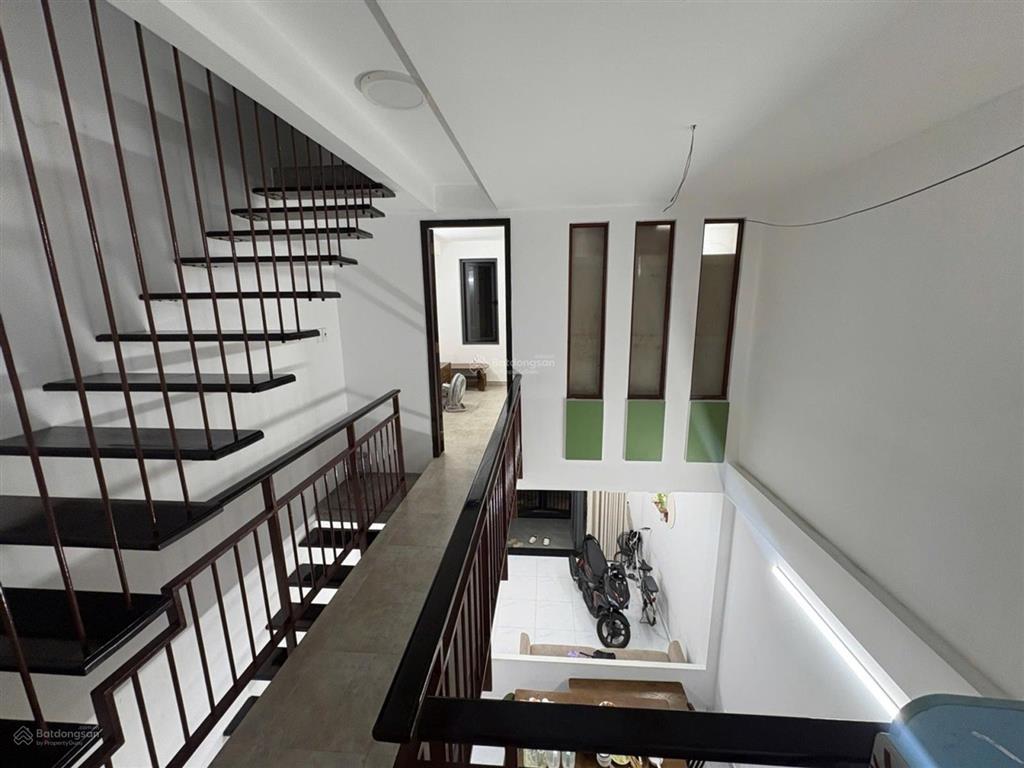 Hẻm xe hơi thông gò dầu, p.tân sơn nhì, q.tân phú  nhà mới 3 tầng đúc  giá 7.35 tỷ thương lượng.