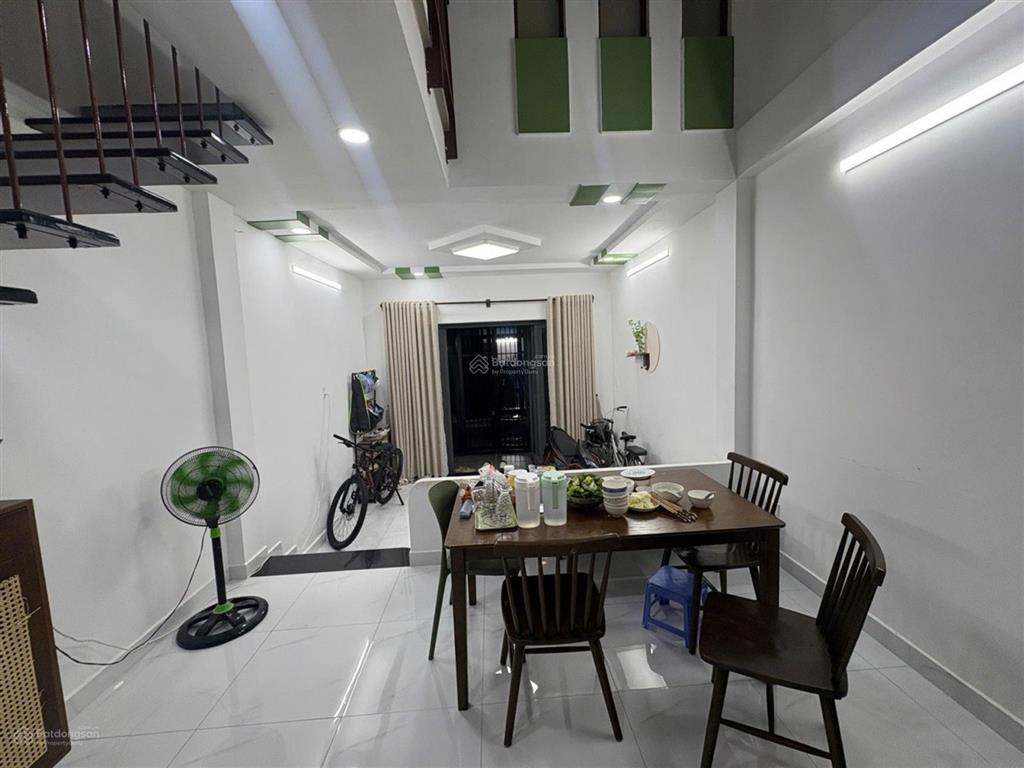 Hẻm xe hơi thông gò dầu, p.tân sơn nhì, q.tân phú  nhà mới 3 tầng đúc  giá 7.35 tỷ thương lượng.