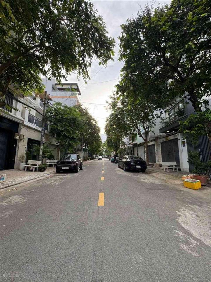 Mặt tiền đỗ bí, tân phú  bán nhà 4 tầng 76m2 [4,1 x 18,5m] nở hậu nhẹ  giá 10,99 tỷ