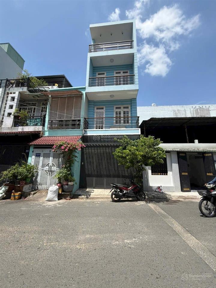 Nhà 4 tầng 4 x 16m  đường 8m ngay bình long  thạch lam  giá 7.8 tỷ