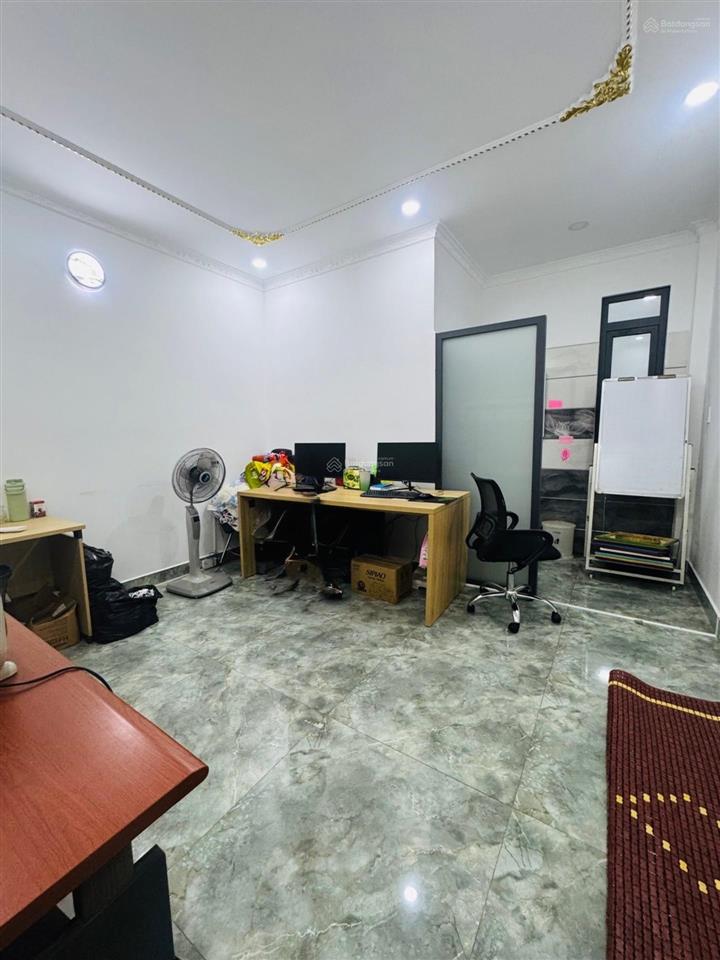 Khu hoa sứ 26/3  bán nhà 5 tầng  kế aeonmall tân phú  giá 7.4 tỷ.